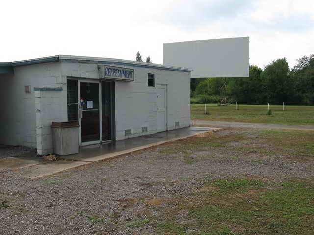 Hi-Road Drive-In - 2000S Photos (newer photo)